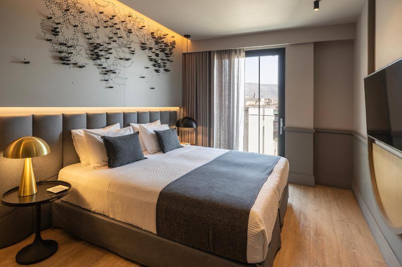 Premium Room with Limited City View image 1
