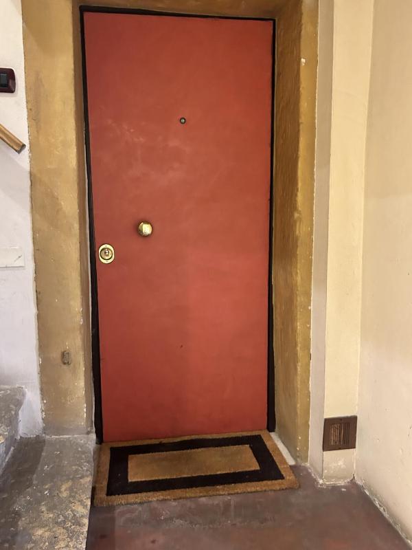 One-Bedroom Apartment image 1