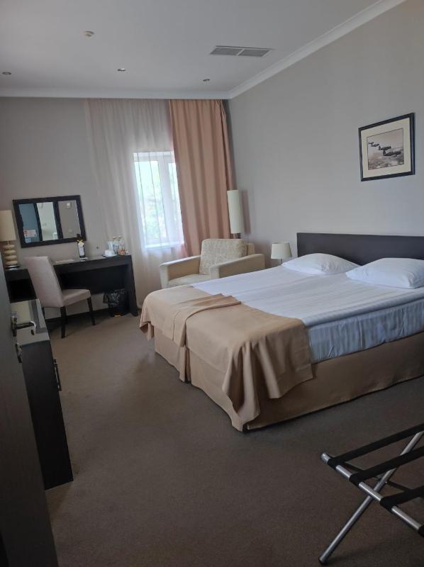 Double Room image 1