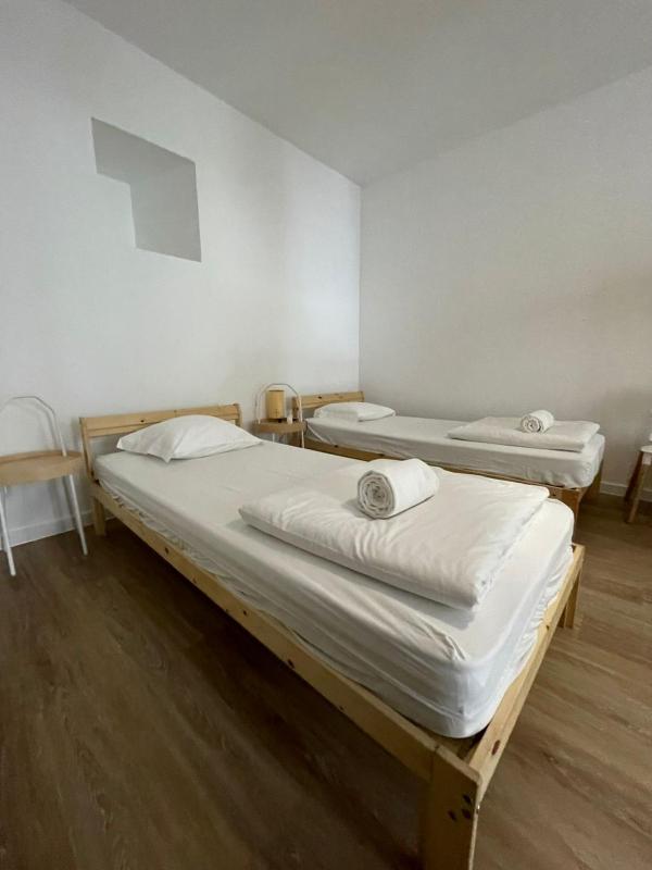 Bed in 4-Bed Mixed Dormitory Room image 4