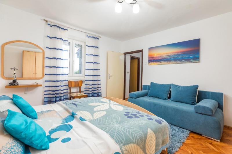 Holiday home Dioniza by Villsy- with private pool and jacuzzi - image 39