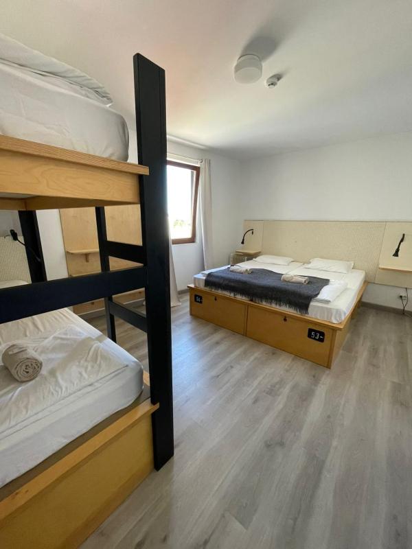 Double Room with Extra Bed image 3