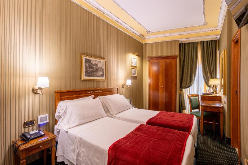 Superior Double or Twin Room image 1