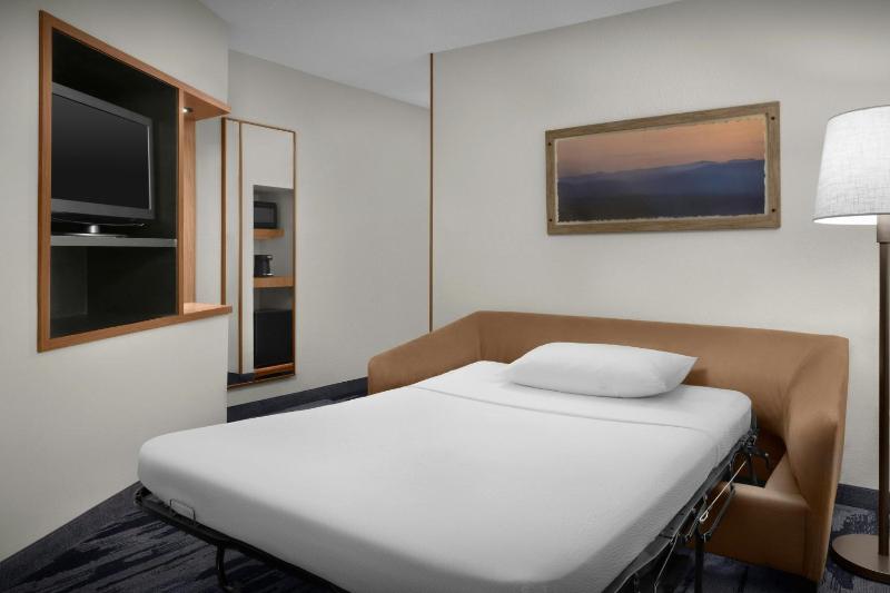 Fairfield Inn & Suites by Marriott Sarasota Lakewood Ranch - image 35