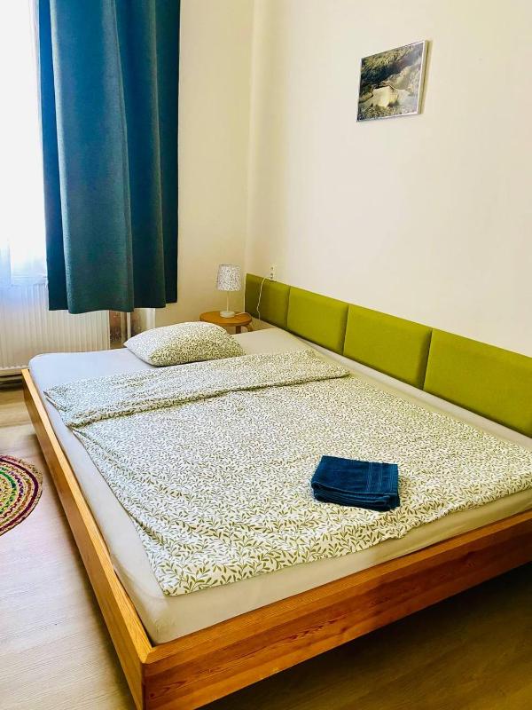 Single Room image 3