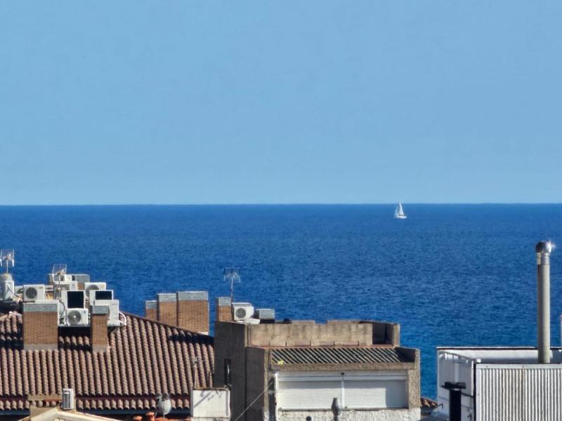 Double Room with Sea View image 4