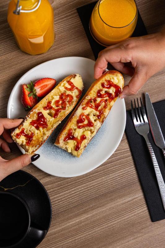 Deluxe Double Room  image 3