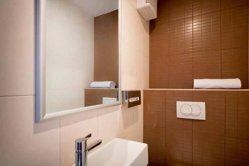 Apartment for 4+2 Seaview image 2