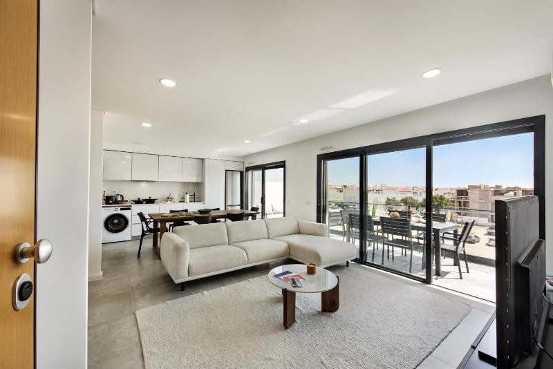 Sunny Apartments - image 9