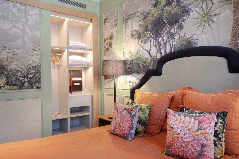 1er Cru Double Room image 3