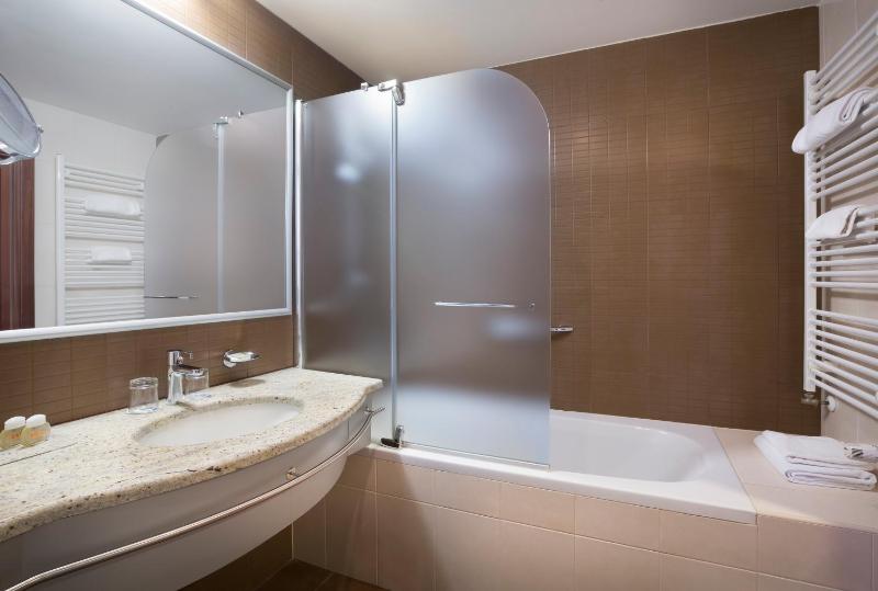 Room for 2+1 image 4