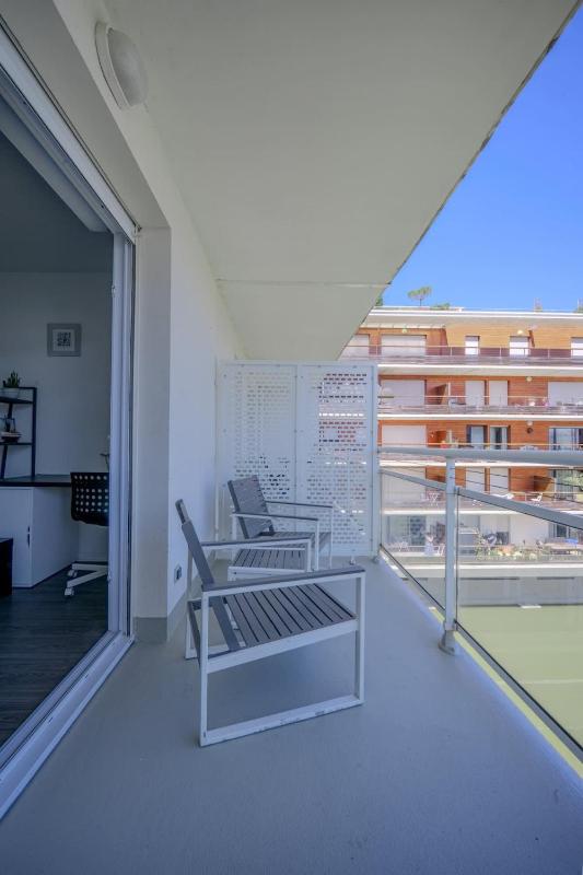Studio with a view of Lake La Sole - image 17
