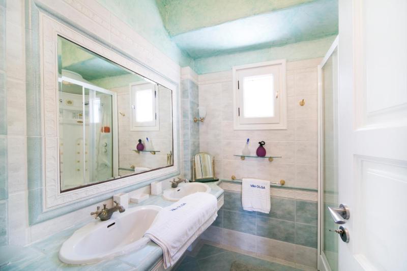 Villa image 1