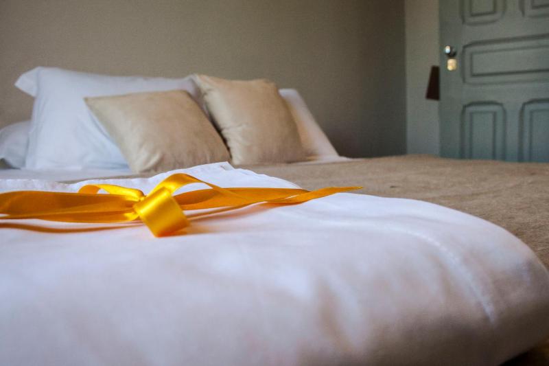 Romantic Package in Double Room with Shared Bathroom image 3