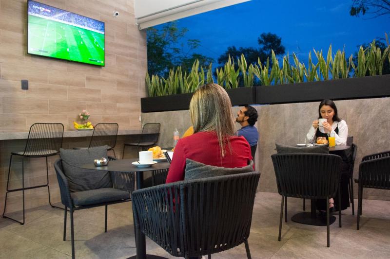 Suites Monterrey by Escajal Rooms - image 4