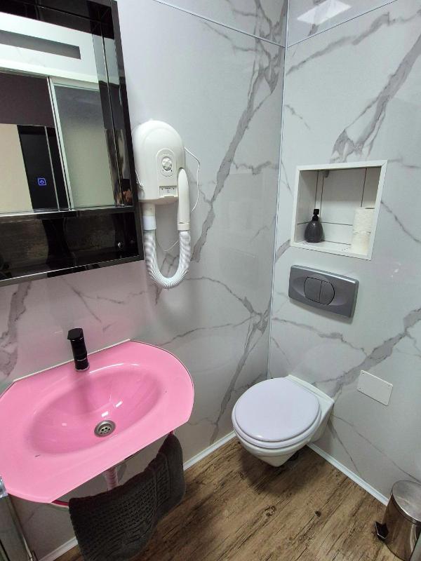 Single Room with Private Bathroom image 2