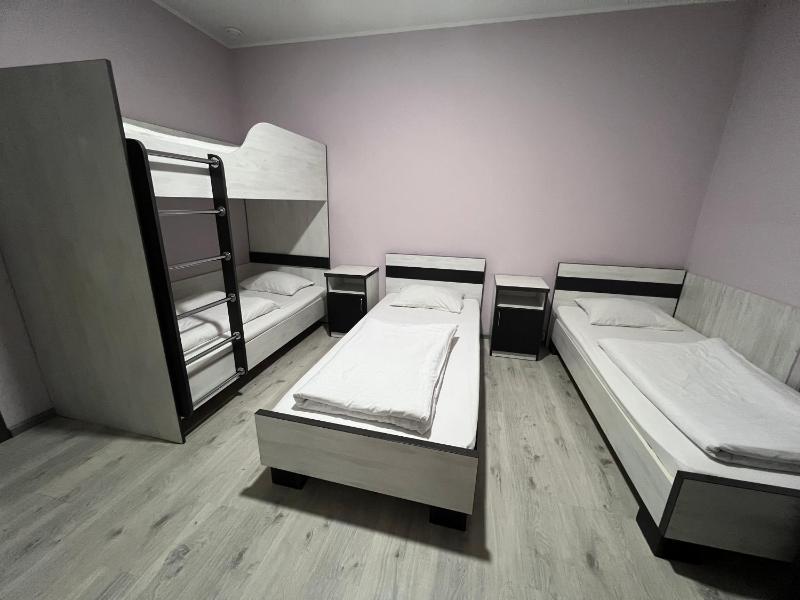 Standard Family Room image 4