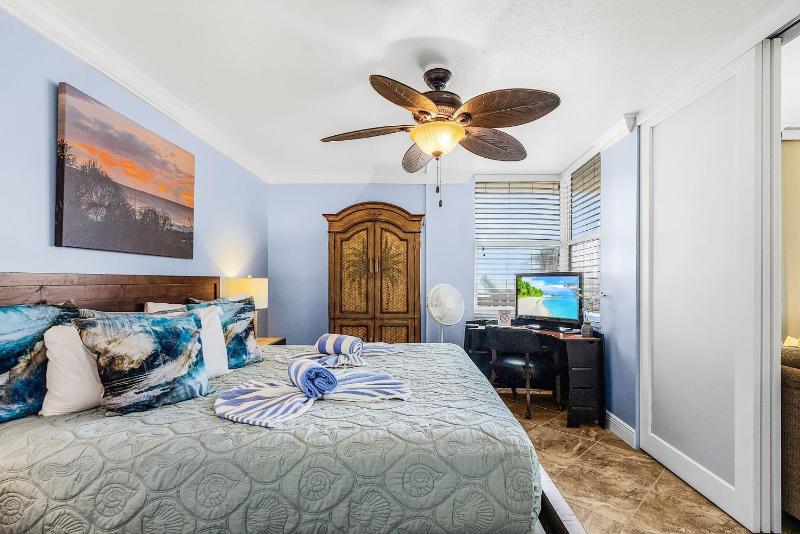 Updated Gulf Front Condo on the South End of Fort Myers Beach! condo - image 8