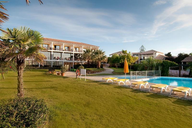 Luzmar Villas - image 17
