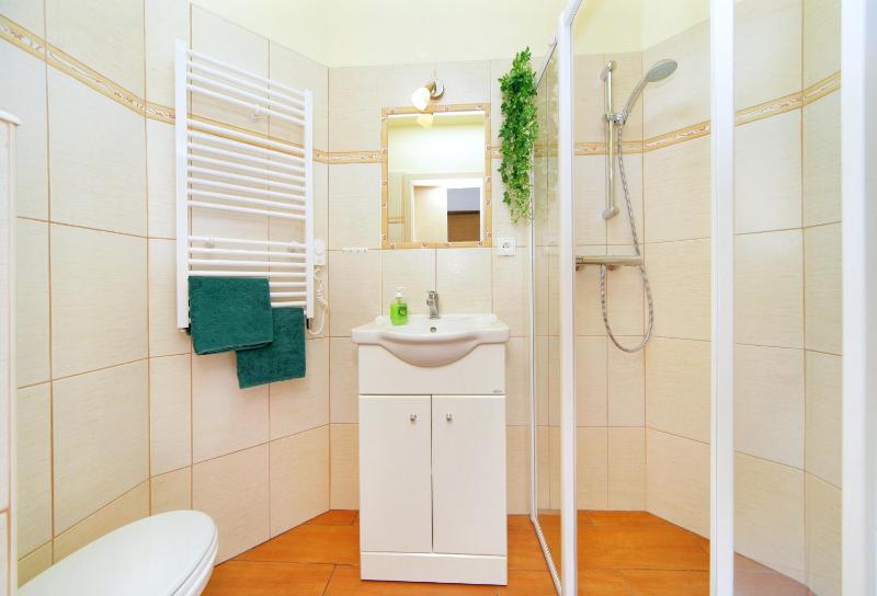 Double Room image 2