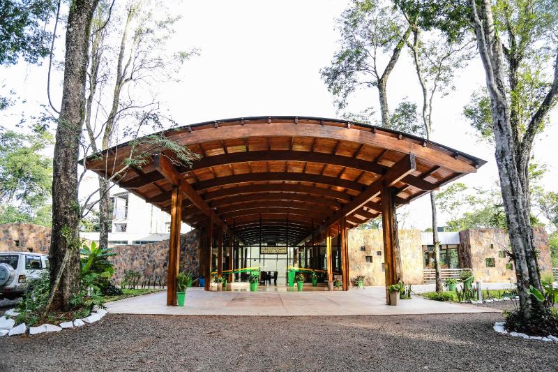 Rainforest Hotel & Cabañas - image 1