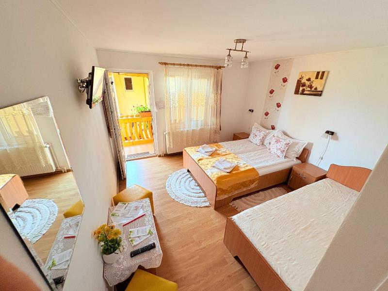 Triple Room image 2