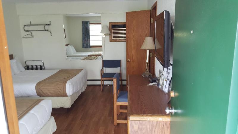 Budget Double Room image 3