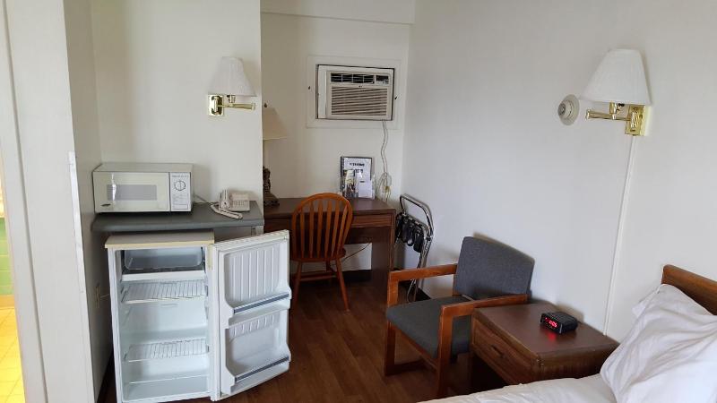 Budget Double Room image 4