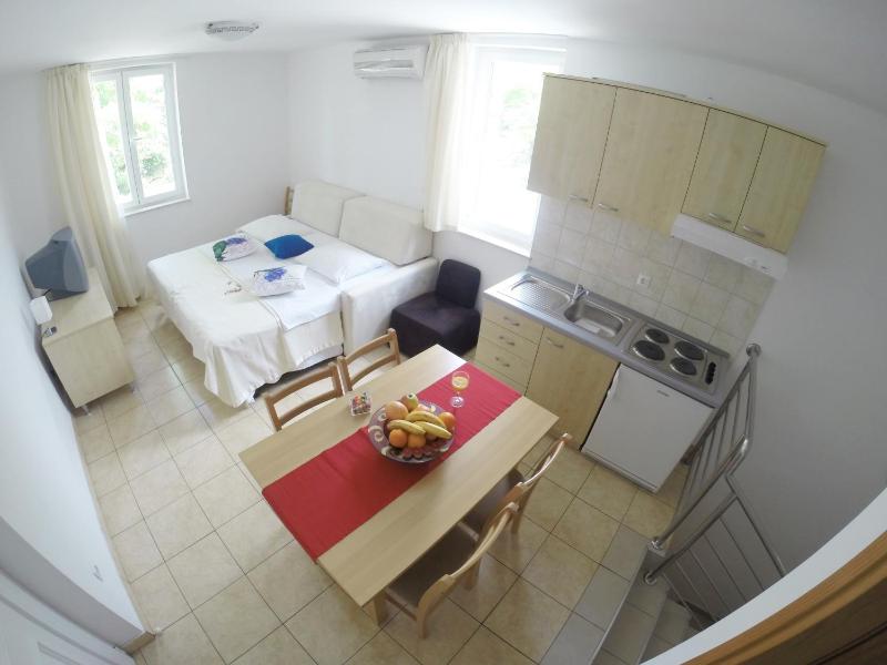Duplex Apartment with Garden View image 2