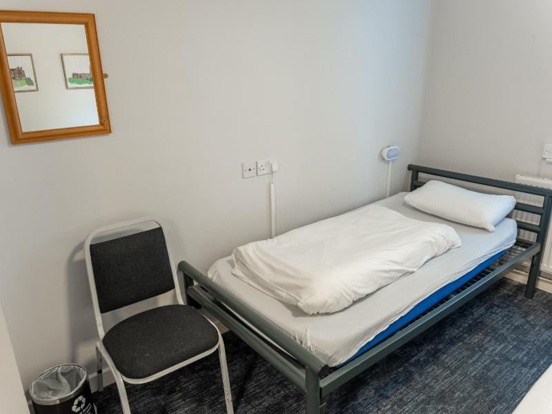 Twin Room with Shared Bathroom image 1