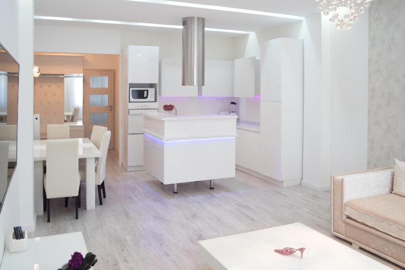 Sofia Apartment - image 4