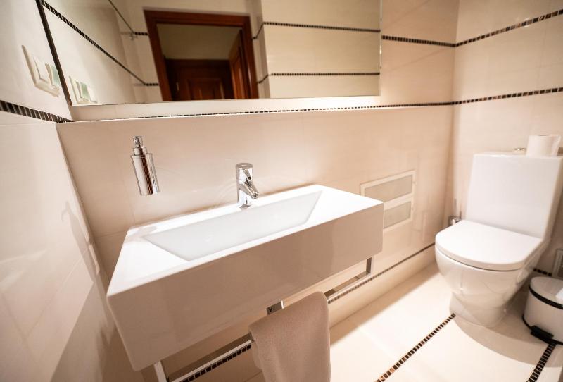 Superior Double Room image 4