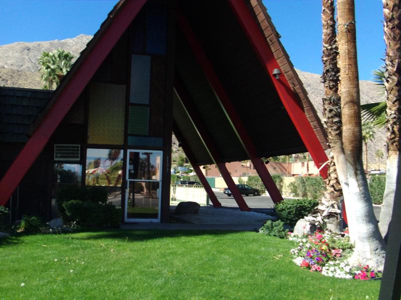 Desert Lodge - image 13