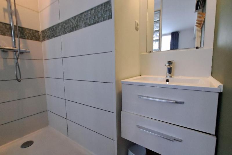 Lovely 32 square metre studio next to the beach - image 12