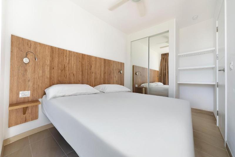 Classic One Bedroom Apartment with Balcony and Limited Sea View image 3