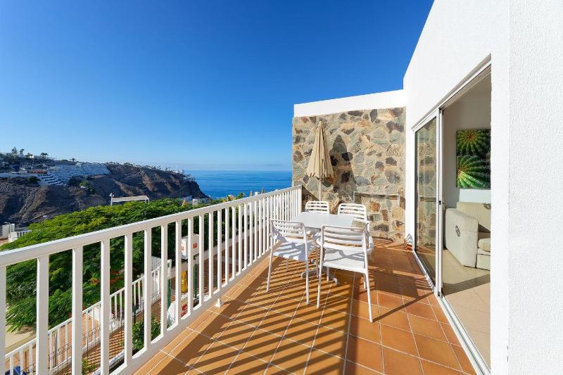 Premium One Bedroom Apartment with Balcony image 3