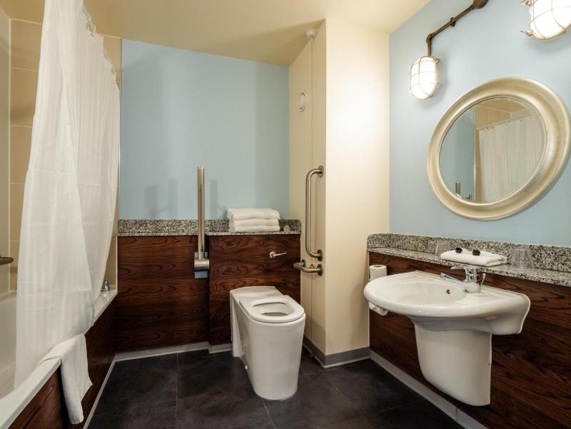 Explorer Room image 3