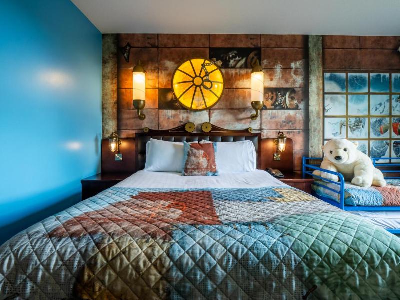 Arctic Explorer Room image 2