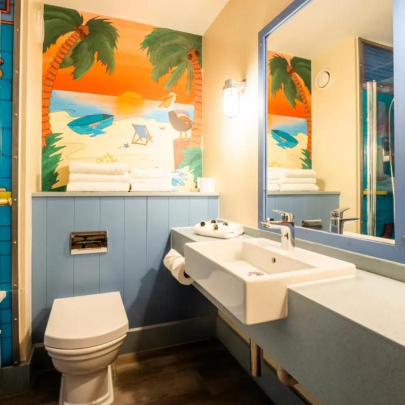 Beachcomber Room image 4