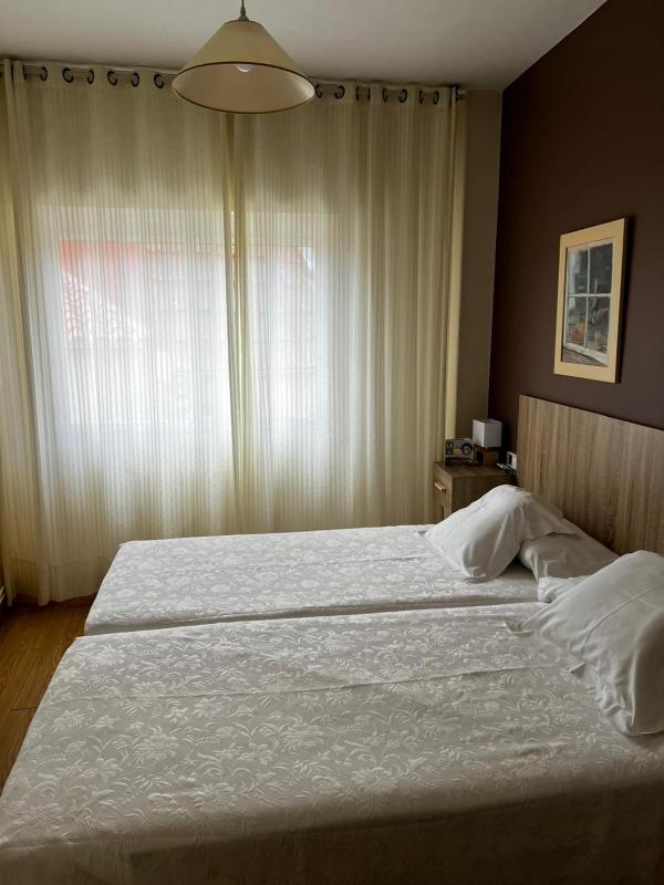 Standard Double Room image 4