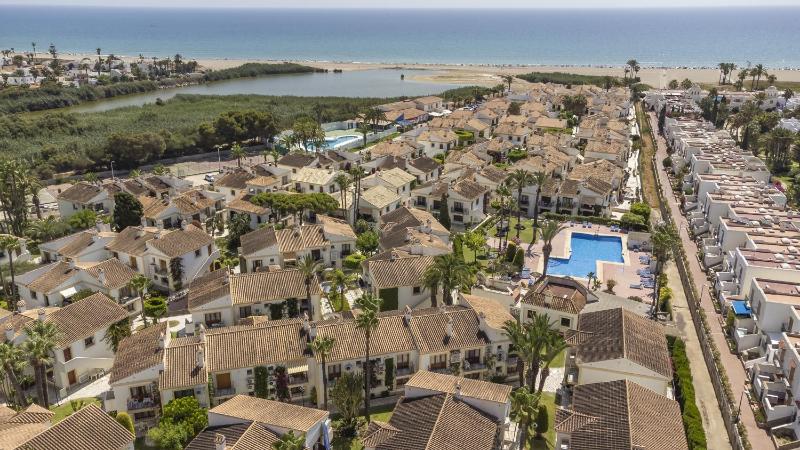 Vera Coast Fantástico Bajo con Jardin y Piscina - image 19