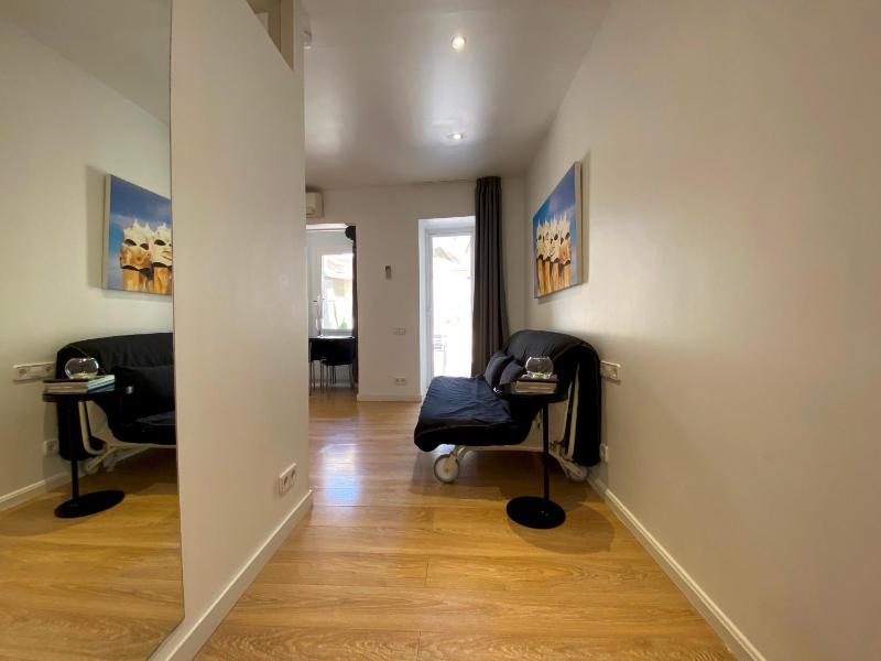 Modern Apt in the Trendiest Neighborhood of BCN - image 13
