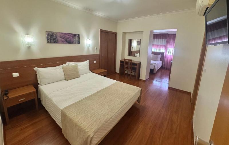 Triple Room image 2