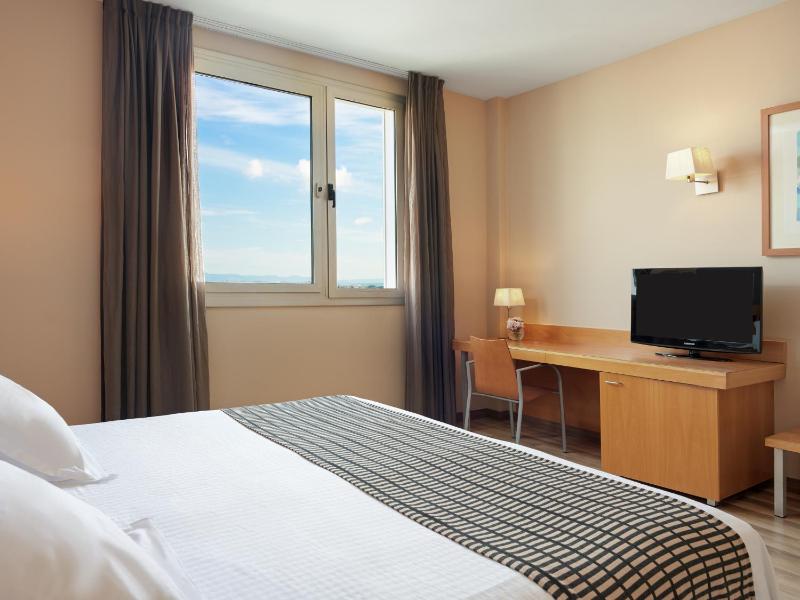 Standard Double Room (2 Adults) - Amusement Park + 1-day ticket to Ferrari Land image 3