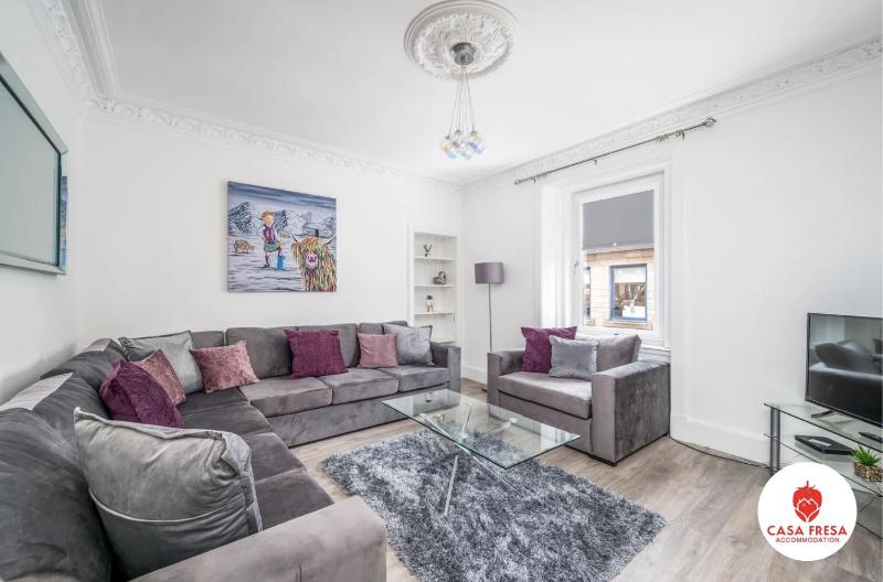 Three-Bedroom Apartment image 1