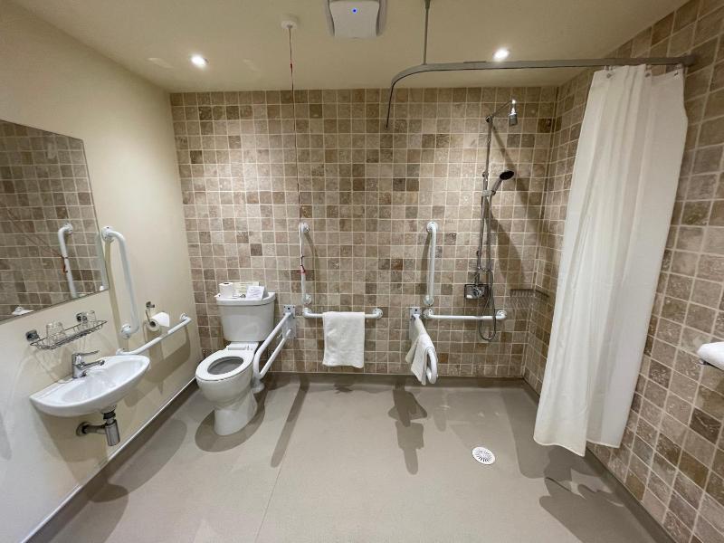 Double or Twin Room - Disability Access image 3