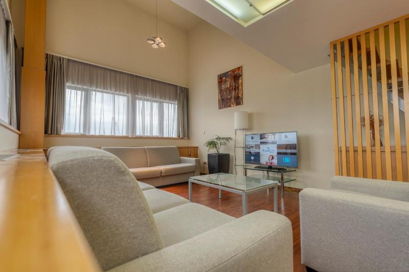 Deluxe Apartment image 1