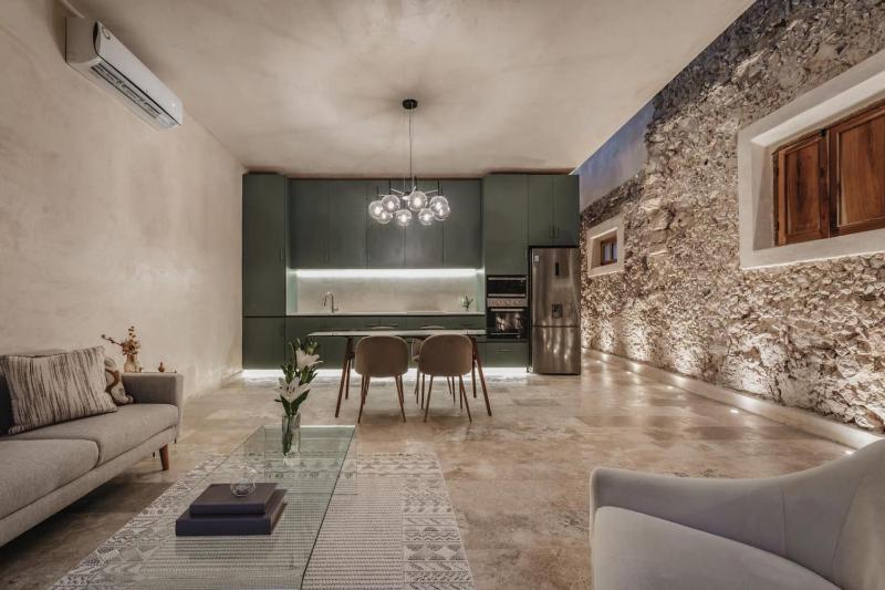 Casa Chomak - Colonial Luxury with a Private Outdoor Pool and Parking in Central Merida - image 9
