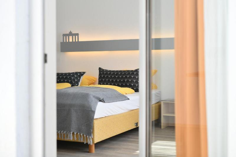 Studio Apartment image 1