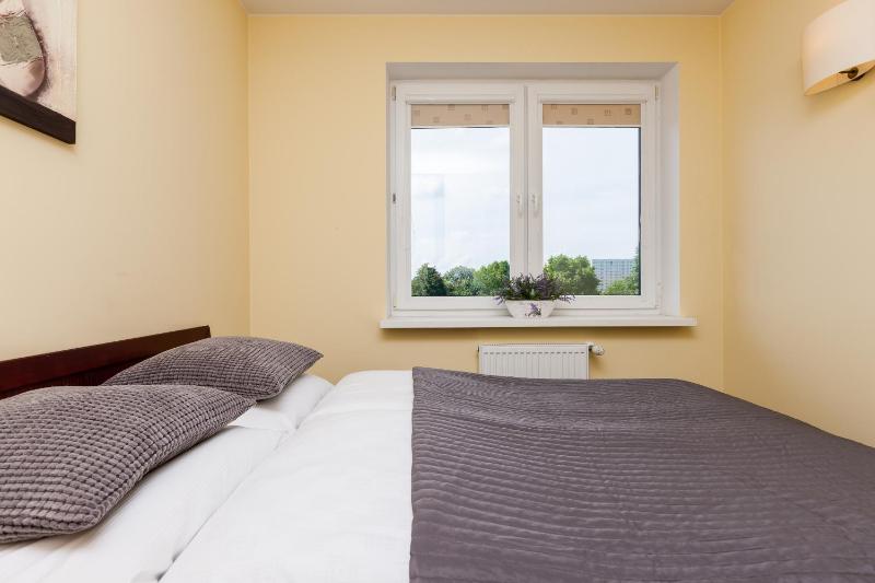 Standard One-Bedroom Apartment image 3